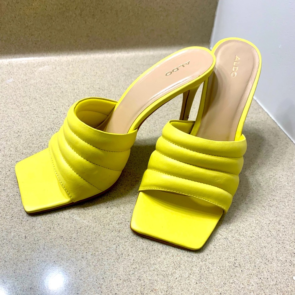 Aldo Daniela Sandal Pumps Square Toe Yellow-green